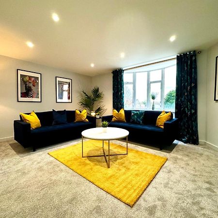 Amazing Large 3 Bedroom Apartment - Sleeps 8! Bournemouth Eksteriør billede