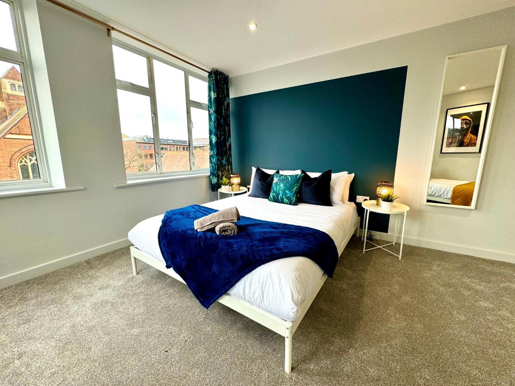 Amazing Large 3 Bedroom Apartment - Sleeps 8! Bournemouth Eksteriør billede