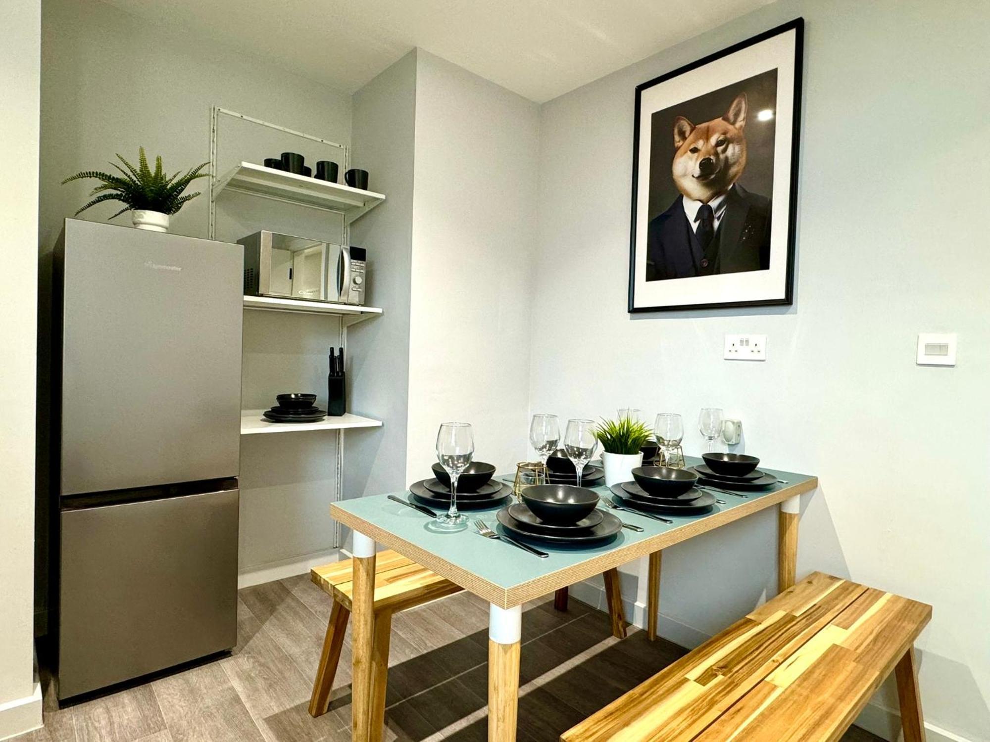 Amazing Large 3 Bedroom Apartment - Sleeps 8! Bournemouth Eksteriør billede