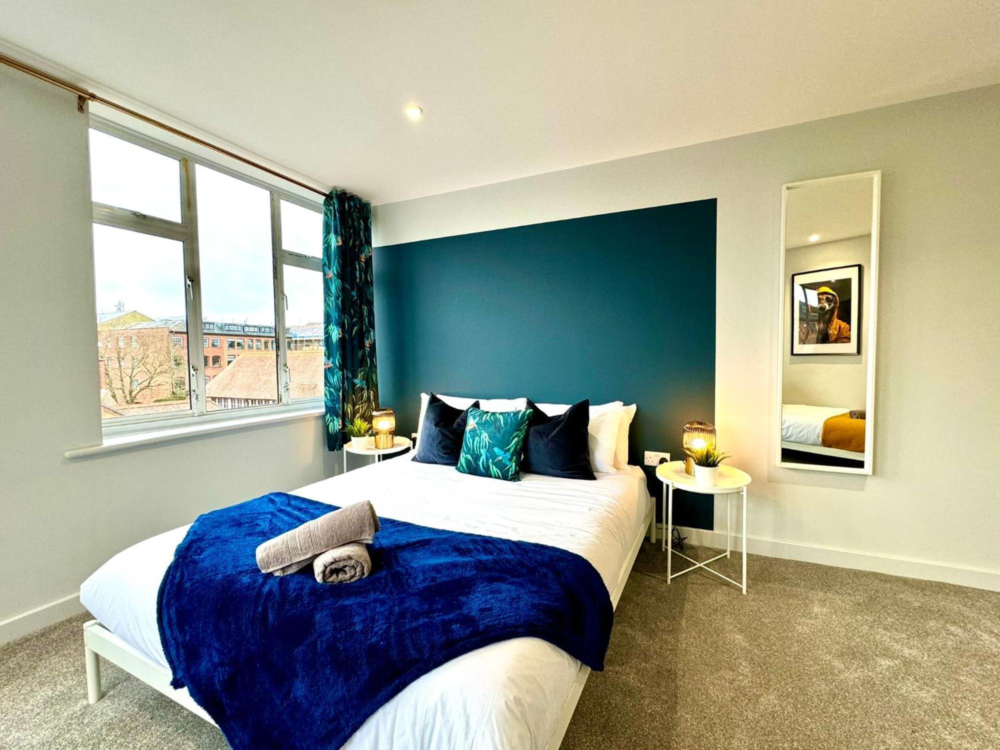 Amazing Large 3 Bedroom Apartment - Sleeps 8! Bournemouth Eksteriør billede