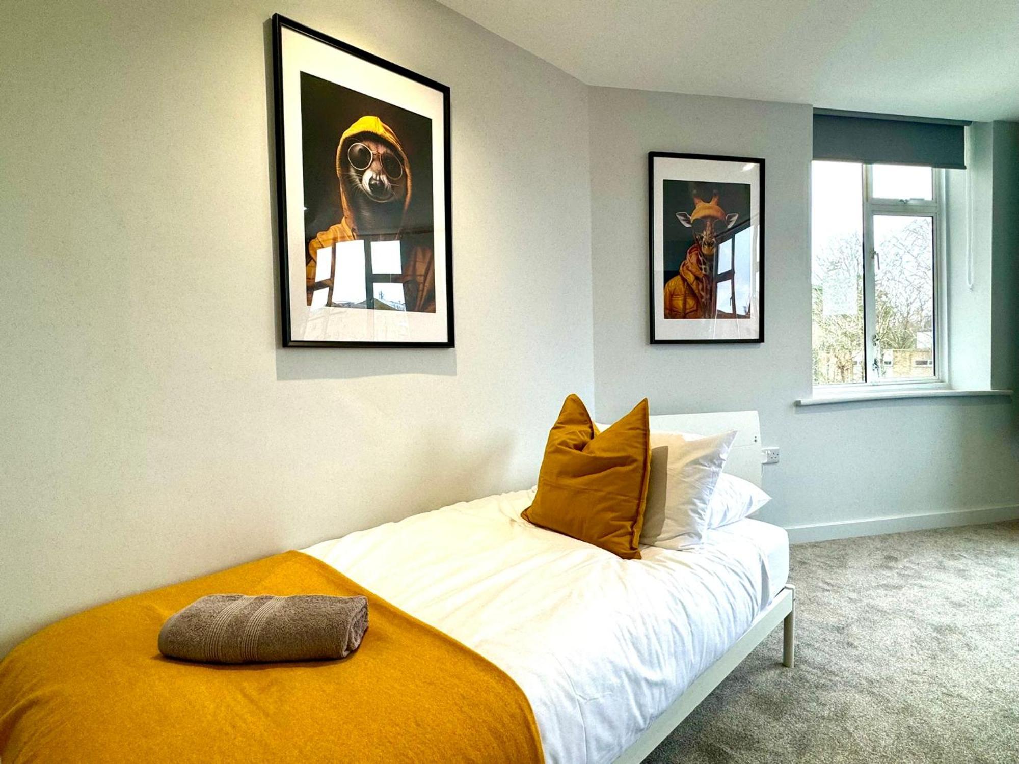 Amazing Large 3 Bedroom Apartment - Sleeps 8! Bournemouth Eksteriør billede